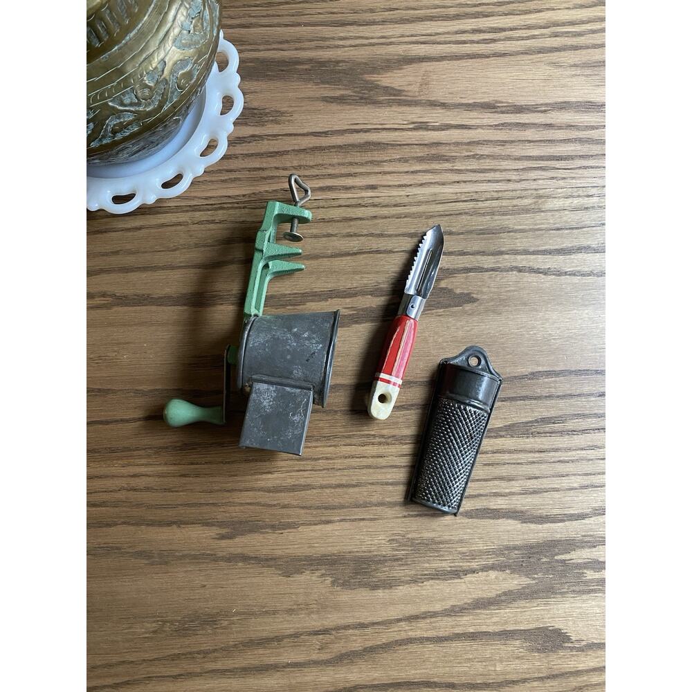 Vintage Kitchen Utensils Tools Nutmeg Grater Grinder Vegetable Peeler Farmhouse